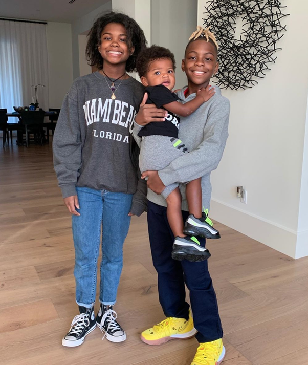 anak kevin hart menggunakan sneakers